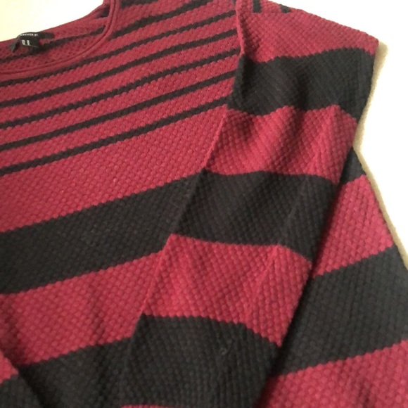 Forever 21 sweater! - Picture 3 of 6